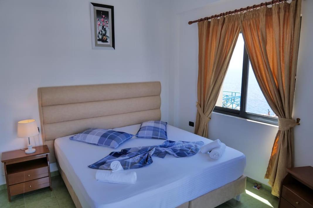 Blue Heaven Hotel Sarandë Eksteriør bilde