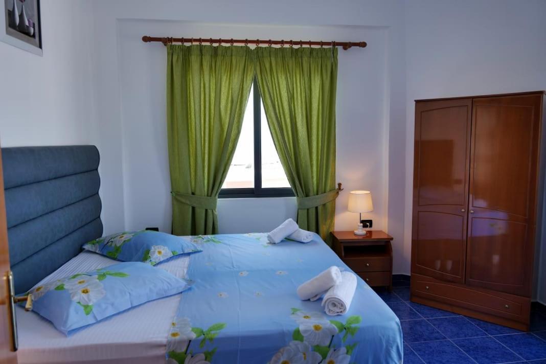 Blue Heaven Hotel Sarandë Eksteriør bilde
