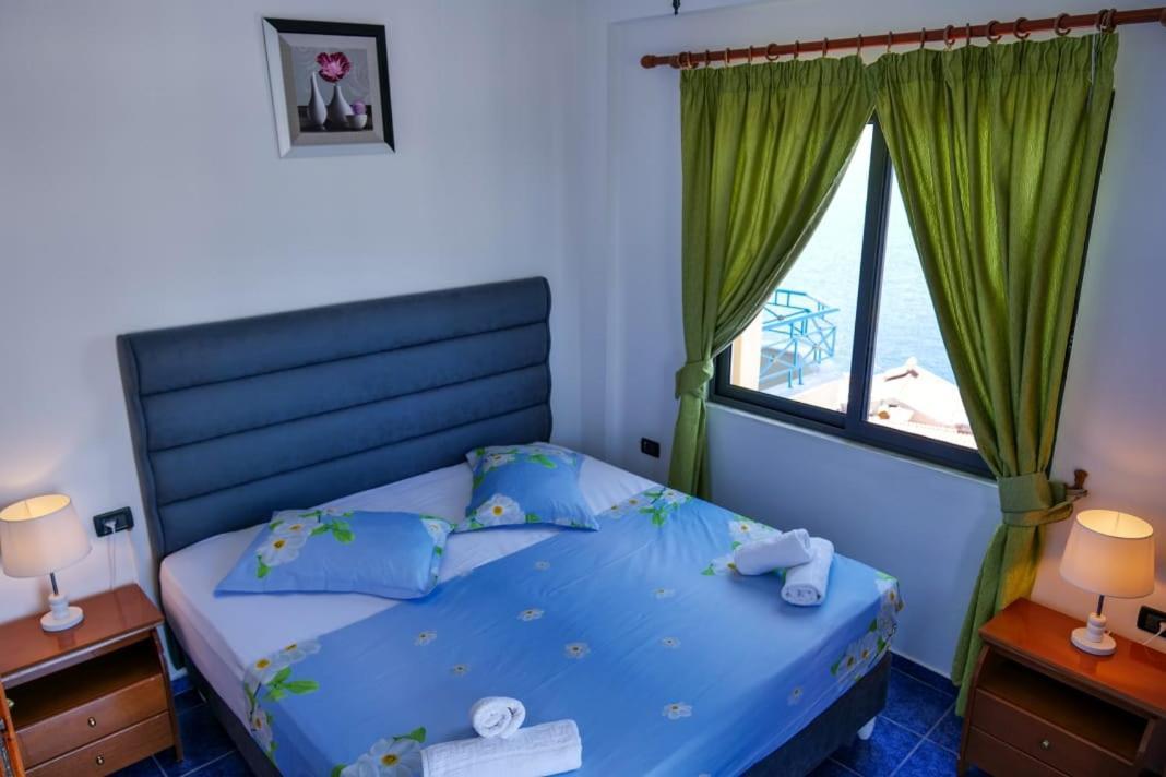 Blue Heaven Hotel Sarandë Eksteriør bilde