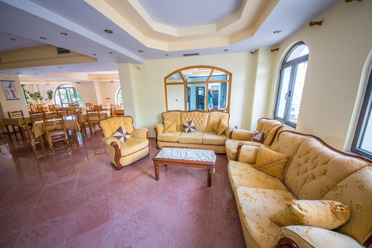 Blue Heaven Hotel Sarandë Eksteriør bilde