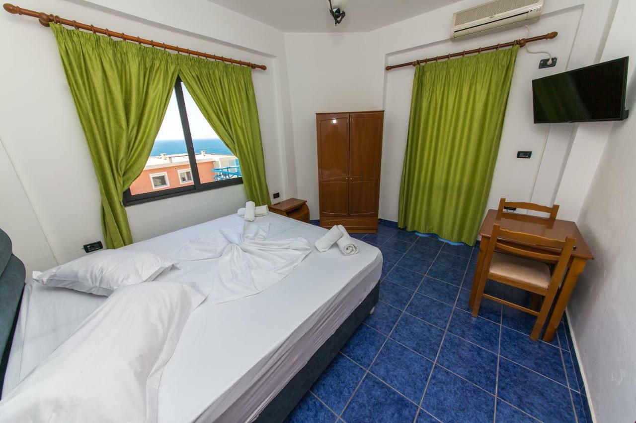 Blue Heaven Hotel Sarandë Eksteriør bilde